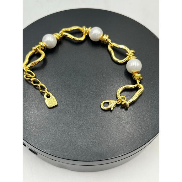 UNO de 50 White 10mm Pearl Perla Mosqueta Link Bracelet-Gold Plated Bracelet - Picture 9 of 9